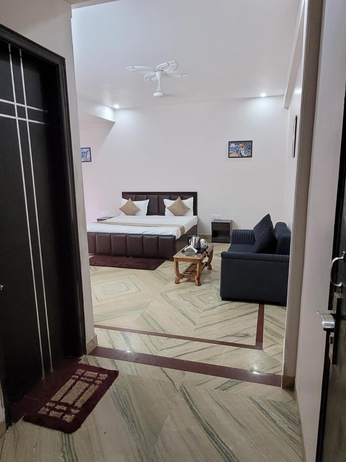 Raj Residency Stay Gurgaon Exterior photo