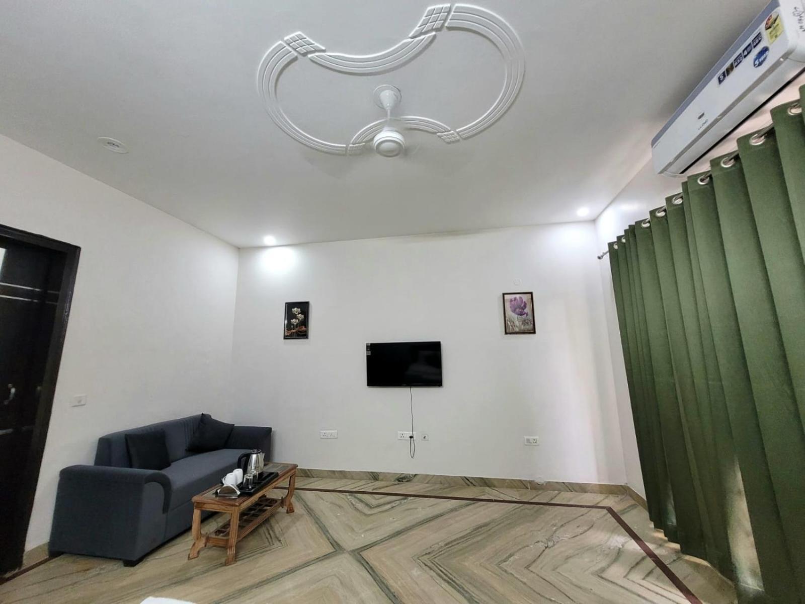 Raj Residency Stay Gurgaon Exterior photo